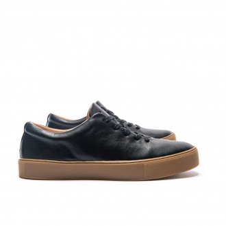Upton Wholecut Sneaker - Black/Gum